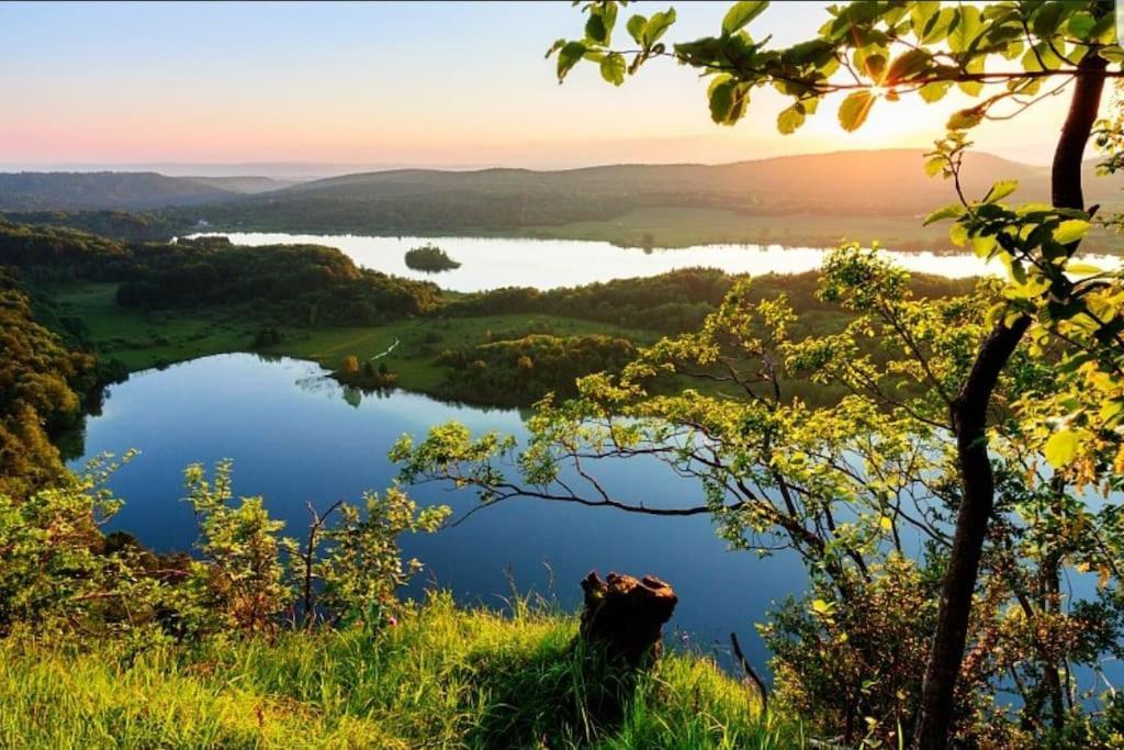 Willa Gite Jura Mina Chalet Au Milieu De La Nature Ney Zewnętrze zdjęcie