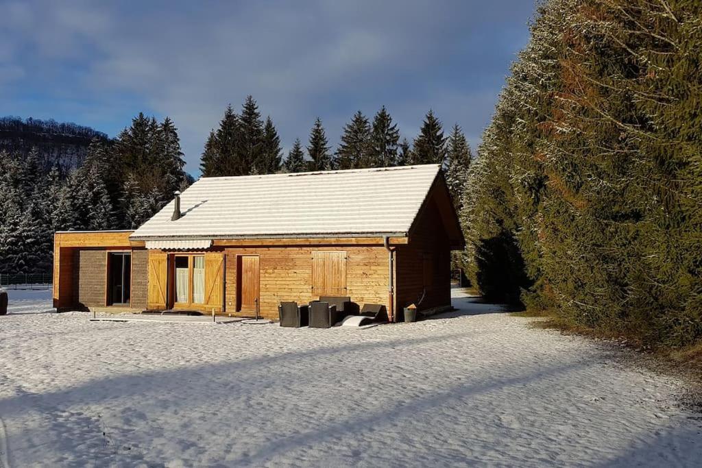 Willa Gite Jura Mina Chalet Au Milieu De La Nature Ney Zewnętrze zdjęcie