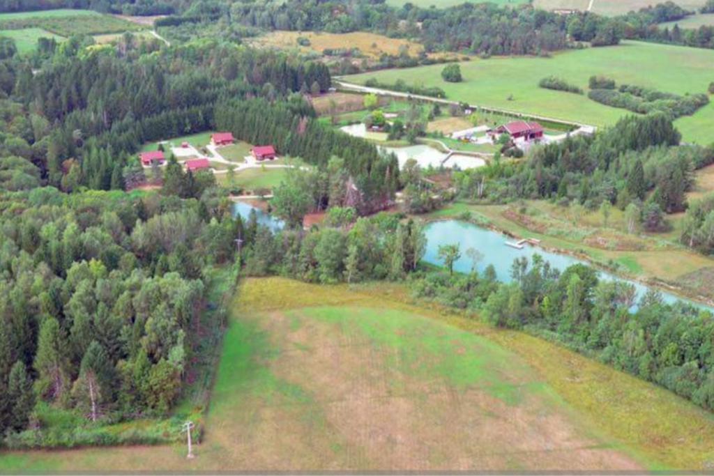 Willa Gite Jura Mina Chalet Au Milieu De La Nature Ney Zewnętrze zdjęcie