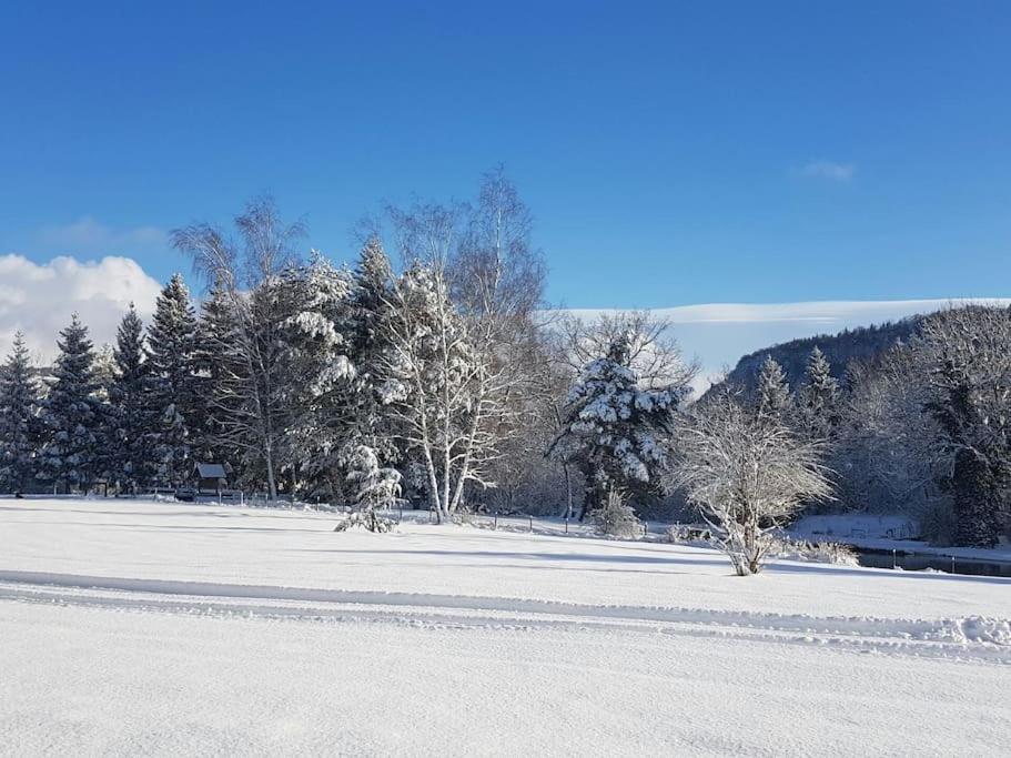 Willa Gite Jura Mina Chalet Au Milieu De La Nature Ney Zewnętrze zdjęcie