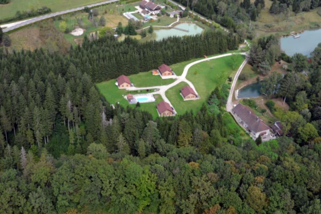 Willa Gite Jura Mina Chalet Au Milieu De La Nature Ney Zewnętrze zdjęcie